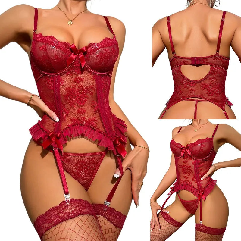 Lace Garter Plus-Size Bra & Panty Set  | Clestora